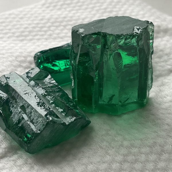 1kg Cubic Zirconia Synthetic Gems Rough Green Emerald Stone - 图片 5