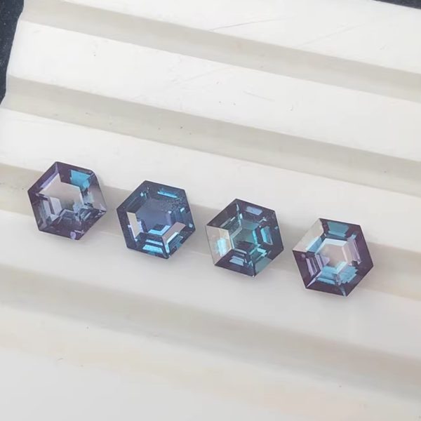 6MM 1.1ct Lab Grown Hexagon Cut Alexandrite Stone - 图片 3
