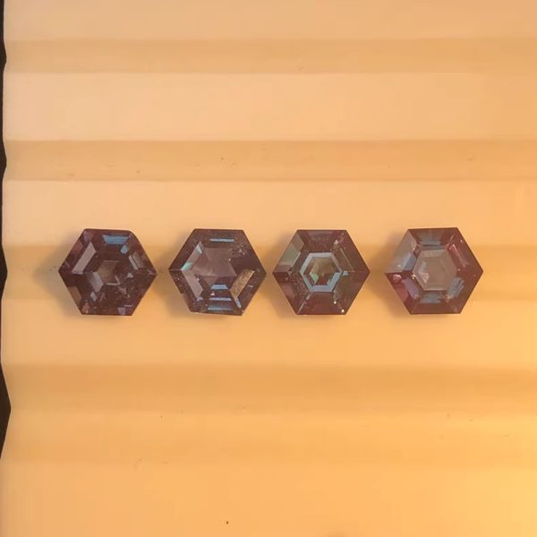 6MM 1.1ct Lab Grown Hexagon Cut Alexandrite Stone - 图片 2