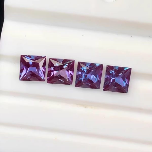 7X7MM About 2ct Lab Grown Princess Cut Alexandrite Stone - 图片 3