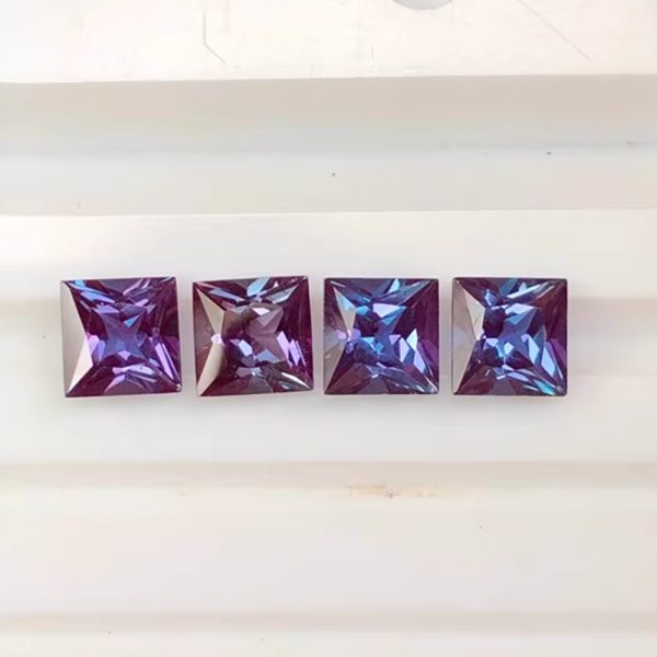 7X7MM About 2ct Lab Grown Princess Cut Alexandrite Stone - 图片 4