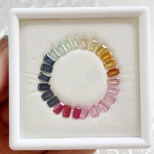 Emerald Cut 3*5 MM 1Box 21Pcs Lab Grown Rainbow Sapphire Loose Stone with Beautiful Boxes for Gemstones