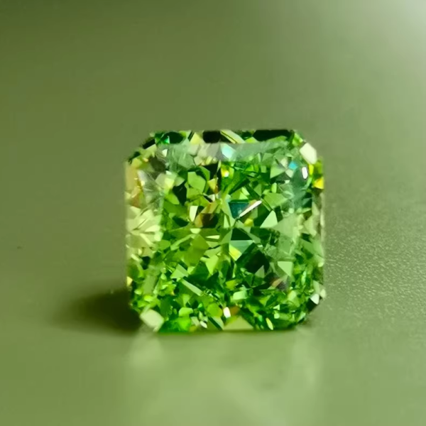 8X8mm Redien High Carbon Drill Green Unpolished Gemstone