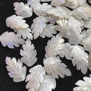 100pcs 8X31mm Natural Freshwater Leaf Shape Mother of Pearl Shell Beads Suitable For DIY Of Headwear Accessories