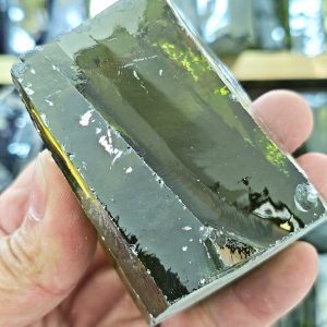 500g/Bag Olive Yellow Cubic Zirconia Unprocessed Raw Material Gemstone Raw Material Beautiful Color Various Sizes DIY